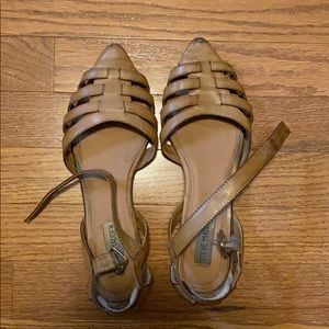 Pointed toe sandals